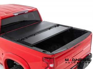 Chevrolet Silverado 1500 Bed Cover - Flush Mount - Hard Cover - 5'10" Bed Chevrolet Silverado 1500 Bed Cover - Flush Mount - Hard Cover - 5'10" Bed